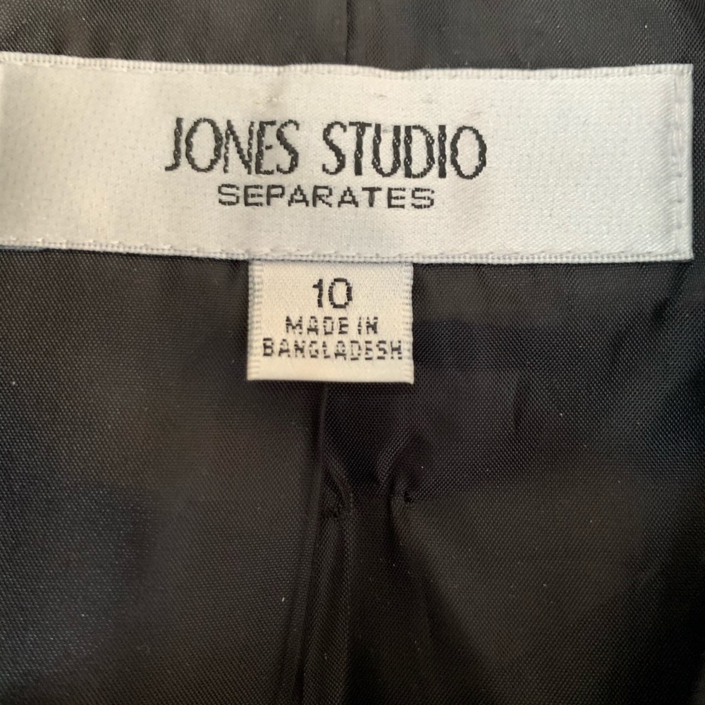 Jones Studio Suite Set - Picture 2 of 5